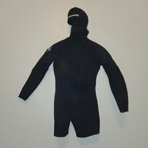 Vintage Woman's Oceanic Hooded shorts wet suit Medium